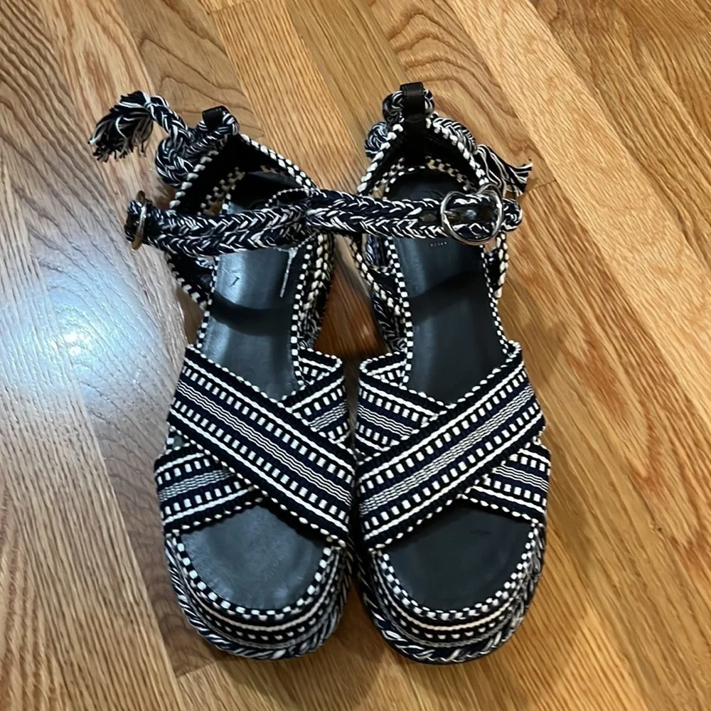 Free People sold out